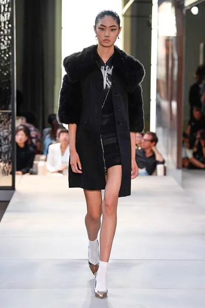 Look 70